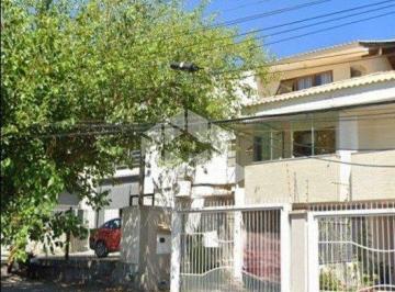 Casa · 227m² · 3 Quartos · 2 Vagas · Crédito Real vende! Linda casa de 3 andares.