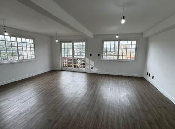Comercial · 62m² · Sala comercial no Centro de Gramado, a meia quadra da Rua Coberta