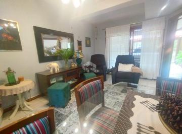 Casa · 135m² · 3 Quartos · 2 Vagas · Maravilhoso sobrado na zona sul