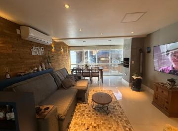 Casa · 145m² · 2 Quartos · 2 Vagas · Casa à venda no bairro Tristeza - 2 suítes, sótão com sacada e 2 vagas