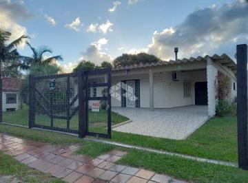 Casa · 179m² · 3 Quartos · 2 Vagas · Casa com 3 dormitórios, 2 vagas, em Atlântida, Xangri-Lá/RS
