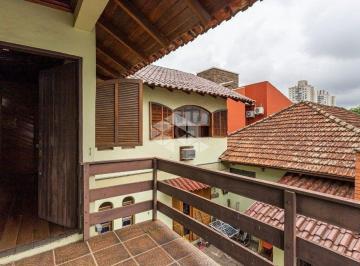 Casa · 190m² · 5 Quartos · 1 Vaga · Casa à venda, muito bem localizada, no bairro Jardim Botânico. Próximo à todos os recursos do bairro