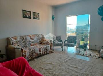 Casa · 173m² · 2 Quartos · 2 Vagas · Casa localizada próximo ao colégio Duque de Caxias