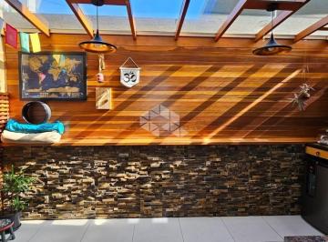 Casa · 125m² · 2 Quartos · Sobrado