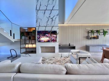 Casa · 204m² · 4 Quartos · 2 Vagas · Sobrado mobiliado decorado 4 suítes no condomínio Sunset com 4 suítes