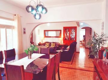 Apartamento · 95m² · 2 Quartos · Apartamento de 94 m², dois dormitórios, de frente