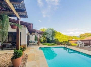 Casa · 350m² · 4 Quartos · 4 Vagas · Linda Casa com Piscina e Terreno de 20 x 45 metros.