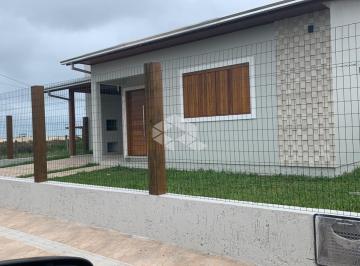 Casa · 125m² · 2 Quartos · 2 Vagas · EXELENTE CASA EM PASSO DE TORRES COM DOIS DORMITÓRIOS MAIS SUITE