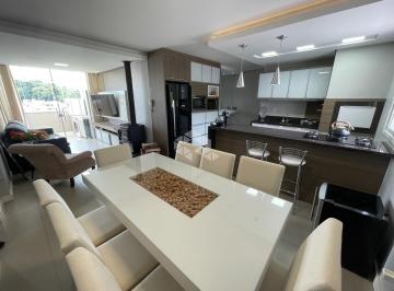 Apartamento · 118m² · 3 Quartos · 2 Vagas · Cobertura próximo ao centro de Garibaldi semi mobiliada.