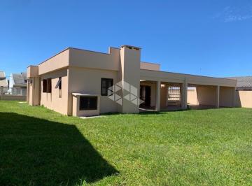 Casa · 203m² · 3 Quartos · 5 Vagas · Credito Real vende CASA de 3 quartos, SUÍTE no centro de Imbé / RS.