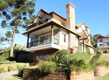 Casa · 310m² · 4 Quartos · 2 Vagas · casa com terreno em bairro nobre em gramado
