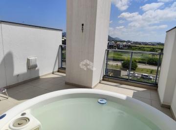 Apartamento · 103m² · 2 Quartos · 1 Vaga · Apartamento duplex com 2 dormitórios, 1 suíte a 300 metros da praia do Campeche