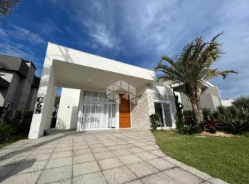 Casa · 230m² · 4 Quartos · 2 Vagas · Casa à venda, com 4 quartos/dormitórios, e 2 vagas/box no condomínio Enseada, Xangri-Lá/RS