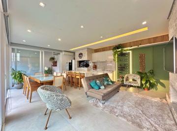 Casa · 166m² · 3 Quartos · 3 Vagas · Casa Térrea, 3 dormitórios, 1 suíte master, pátio com piscina. No bairro bela vi