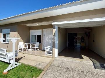 Casa · 103m² · 3 Quartos · Viva o melhor de Capão Novo: Casa 3 quartos com suíte, lazer e tranquilidade para toda a família!