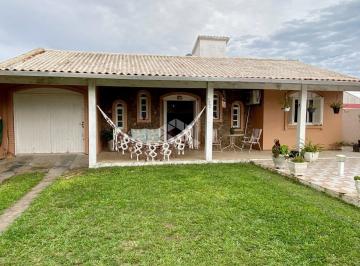 Casa · 130m² · 4 Quartos · 1 Vaga · Casa com 04 dormitórios , 02 suítes, um banheiro social, mobiliada, pátio com piscina, Capão da Cano