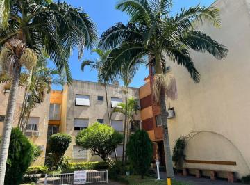 Apartamento · 41m² · 1 Quarto · 1 Vaga · Apartamento de 1 dormitório desocupado no Bairro Camaquã