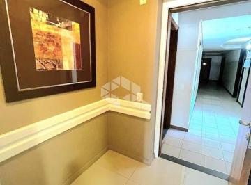 Comercial · 28m² · 1 Vaga · Sala Comercial mobiliada com 28,35m² no bairro Petrópolis.