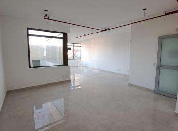 Comercial · 50m² · 1 Vaga · Sala comercial medindo 48m2 privativos no bairro Floresta