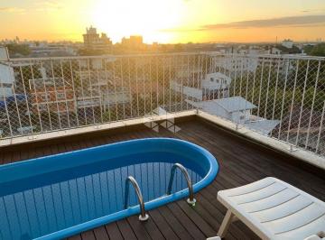 Apartamento · 149m² · 3 Quartos · 2 Vagas · Excelente cobertura, com 03 dormitórios, com piscina, ótima posição solar.