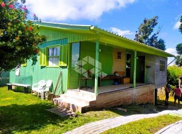 Casa · 95m² · 3 Quartos · 2 Vagas · A venda casa de 3 dormitorios, localizada em Canela.