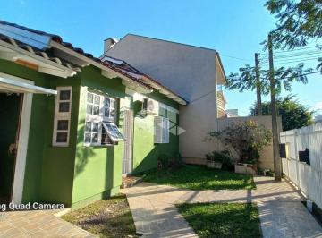 Casa · 80m² · 2 Quartos · 2 Vagas · Linda casa de 2 Dormitórios/Quartos com 80m² privativos