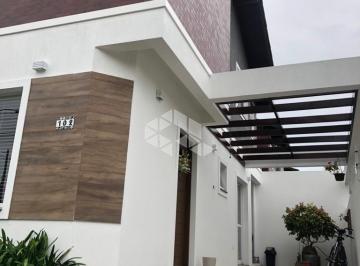 Casa · 72m² · 2 Quartos · Lindo sobrado com 2d e 1 vaga de garagem em Nova Petropolis