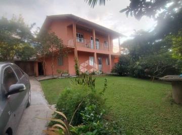Casa · 230m² · 4 Quartos · 2 Vagas · Sobrado de frente para o Mar na Praia de Fora - Plahoça/SC