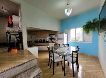 Casa · 221m² · 3 Quartos · 3 Vagas · Casa de 03 pisos e cobertura com03 dormitórios no bairro Vila Jardim