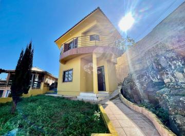 Casa · 201m² · 6 Quartos · 2 Vagas · CASA COM 6 QUARTOS SENDO 1 SUÍTE 2 VAGAS EDÍCULA E QUINTAL AMPLO EM BAIRRO VALORIZADO DE FLORIANÓPOL