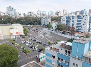 Apartamento · 75m² · 2 Quartos · 1 Vaga · Apartamento em frente ao Shopping Total, com 2 dormitórios e 1 garagem