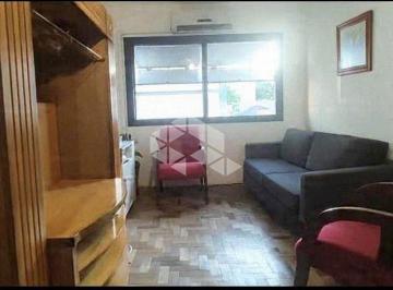 Apartamento · 69m² · 2 Quartos · Apartamento de 2 quartos com dependência no bairro Manini Deus.