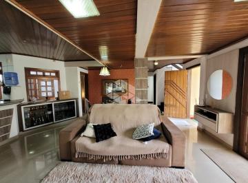 Casa · 120m² · 3 Quartos · 2 Vagas · Casa a venda com 3 dormitórios sendo1 suíte master, com Piscina.