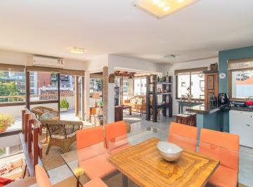 Apartamento · 156m² · 2 Quartos · 2 Vagas · Cobertura de 2 dormitórios no bairro Bela Vista