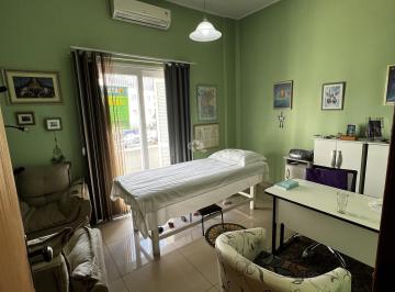 Apartamento · 64m² · 3 Quartos · APARTAMENTO COMERCIAL 3 DORMITÓRIOS, COM ÁREA EXTERNA.