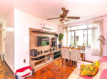 Apartamento · 75m² · 3 Quartos · 1 Vaga · Apartamento de 3 dormitórios no Bairro Menino Deus com box a metros do Zaffari da Getúlio Vargas