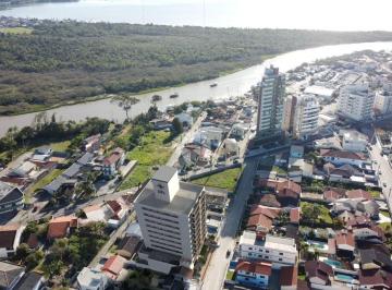 Apartamento · 84m² · 3 Quartos · 1 Vaga · Apartamento com 03 quartos/dormitórios no bairro Centro, em Biguaçu/SC