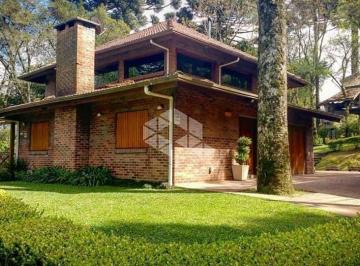 Casa · 212m² · 3 Quartos · 4 Vagas · Casa de 3 Quartos com Suíte, Quiosque Privativo e 4 Vagas em Canela - Porteira Fechada