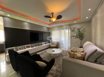 Apartamento · 118m² · 3 Quartos · 2 Vagas · Apartamento no Centro com ampla sacada e 03 dormitórios (01 suíte)