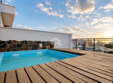 Apartamento · 227m² · 3 Quartos · 2 Vagas · Cobertura com 3 dormitórios e 1 suíte de 226,63m² privativos no bairro Menino Deus
