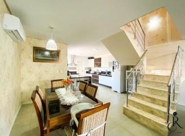 Casa · 233m² · 5 Quartos · 4 Vagas · Sobrado 233m² 05 dormitórios, 04 vagas, no Bairro Moinhos de Vento em Canoas