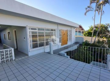 Casa · 200m² · 3 Quartos · 1 Vaga · Casa a venda em Barreiros, com 3 dormitórios sendo 1 suite, com dependencia de empregada.