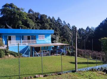 Casa · 250m² · 3 Quartos · 3 Vagas · Casa com 3 Quartos na Serra Gaúcha