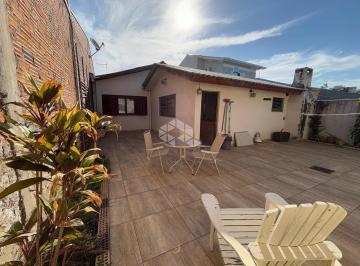 Casa · 160m² · 3 Quartos · 2 Vagas · CASA 3 DOMITÓRIOS CENTRO GRAVATAÍ COM PÁTIO E GARAGEM PRA 2 CARROS