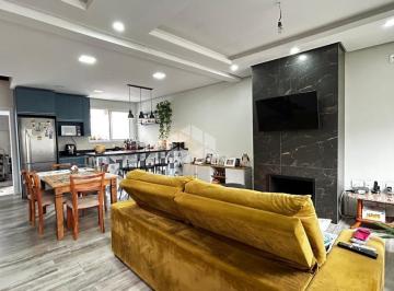 Casa · 170m² · 4 Quartos · 2 Vagas · Casa com 4 quartos , semi mobiliada, com duas vagas, na Chacara das Pedras