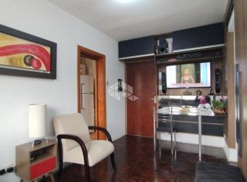 Apartamento · 50m² · 2 Quartos · 1 Vaga · Belo apartamento dois quartos amplamente reformado