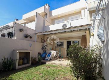 Casa · 142m² · 3 Quartos · 4 Vagas · Casa com 3 Quartos com pátio