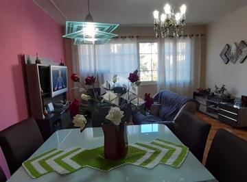 Apartamento · 98m² · 3 Quartos · 1 Vaga · Apartamento de 3 dormitórios, com 1 vaga, no bairro Santa Cecília
