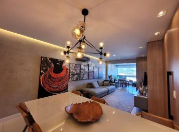 Apartamento · 107m² · 3 Quartos · 2 Vagas · APARTAMENTO COM 3 QUARTOS; SACADA COM CHURRASQUEIRA A CARVÃO NO PARQUE SÃO JORGE EM FLORIANÓPOLIS!
