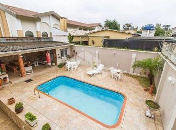 Casa · 284m² · 4 Quartos · 2 Vagas · Casa sobrado à venda com 4 dormitórios, 1 suíte com sacada, 2 vagas cobertas, no bairro Espírito San